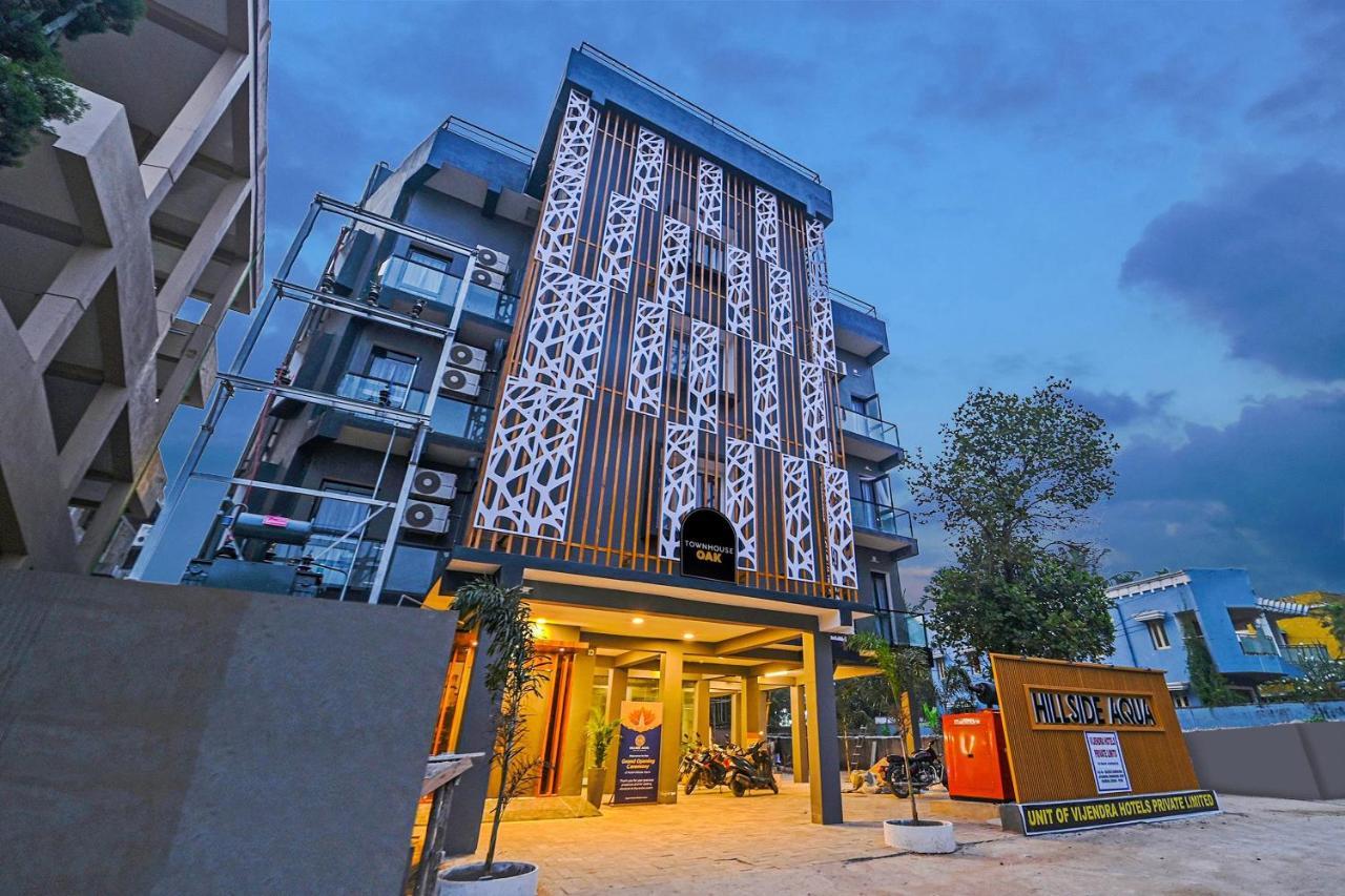 Отель Super Townhouse Oak Hillside Aqua Khandagiri Экстерьер фото