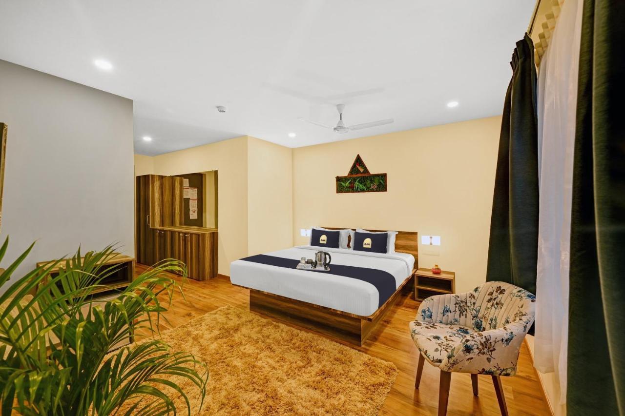 Отель Super Townhouse Oak Hillside Aqua Khandagiri Экстерьер фото